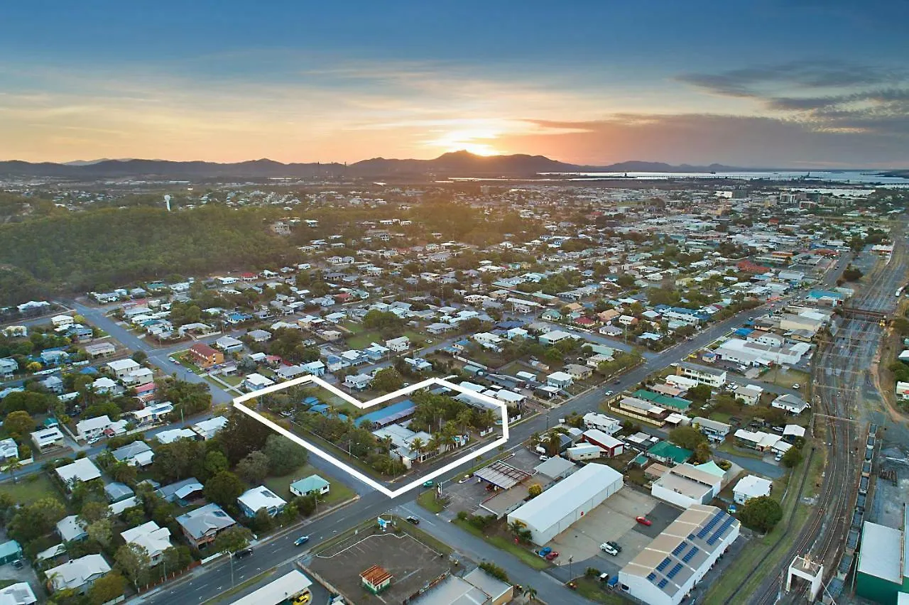South Gladstone Motel 3*,