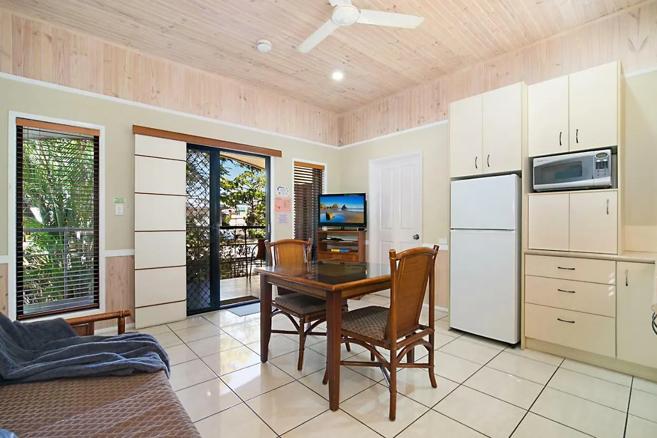 South Gladstone Motel 3*,