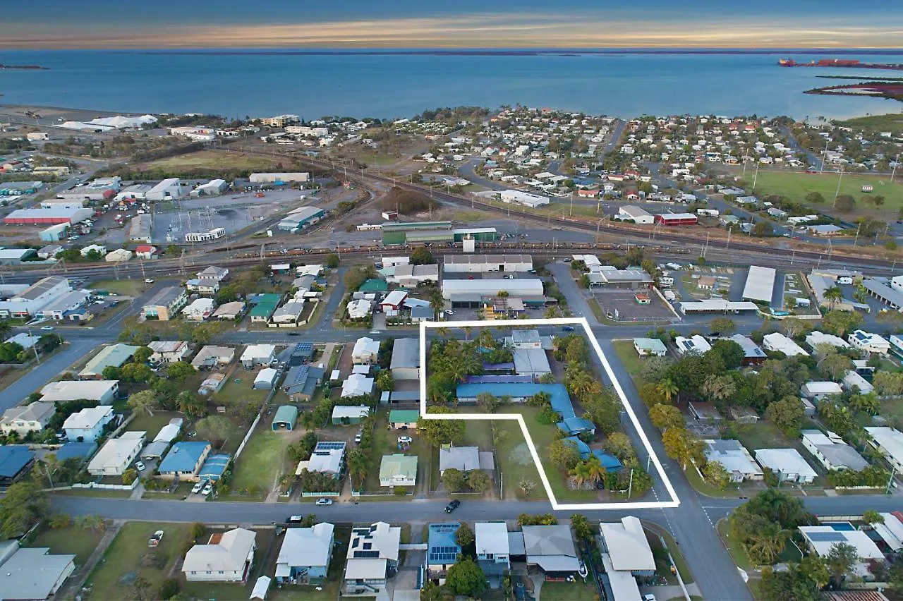 South Gladstone Motel 3*,